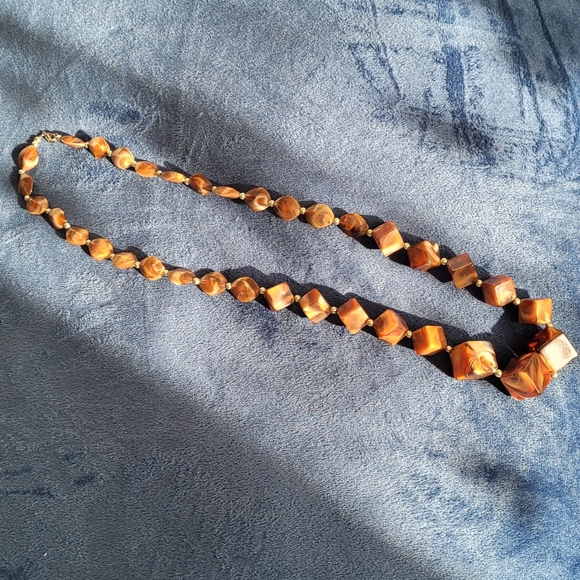 Chunky Resin Beaded Necklace with Silver details. - Picture 6 of 6